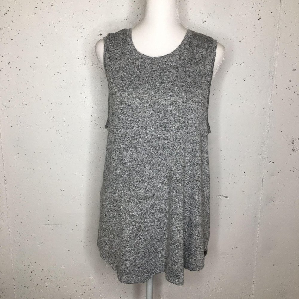 A. New Day Grey Sleeveless Top size Large - Picture 3 of 9